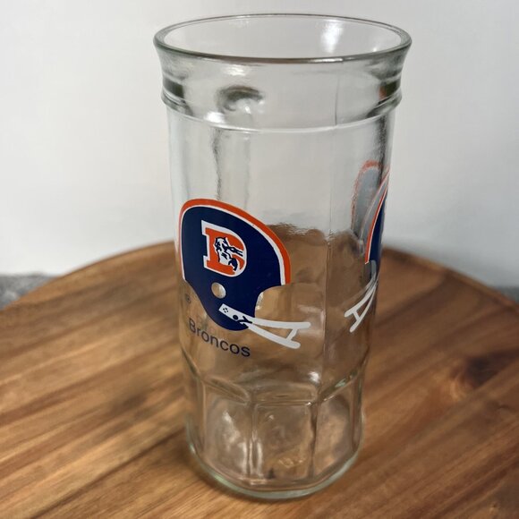Vintage 1980's Denver Broncos NFL Football Fisher Peanuts Glass Mug O Nuts - Picture 4 of 9